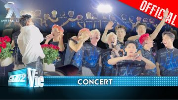 Full màn trình diễn Say Hi Never Say Goodbye tại Concert 2, HIEUTHUHAI cực tinh tế tặng hoa fan