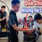 Màn Tặng Quà “ Lộ Tính Nết “ Của Team QUANG LINH – Cười Ngoạc Mồm 😂