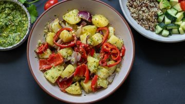 Salad khoai tây xốt pesto